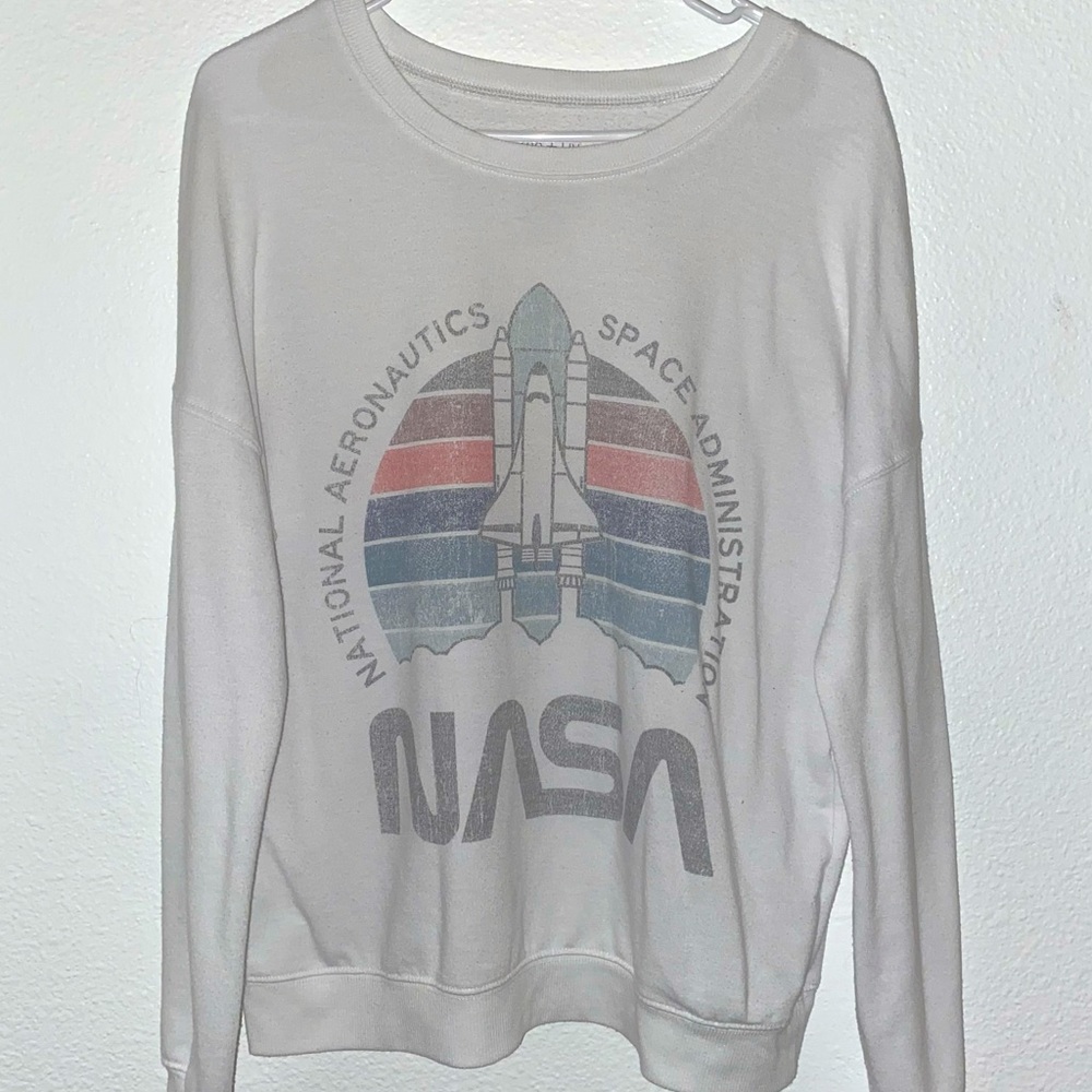 Graphic long sleeve